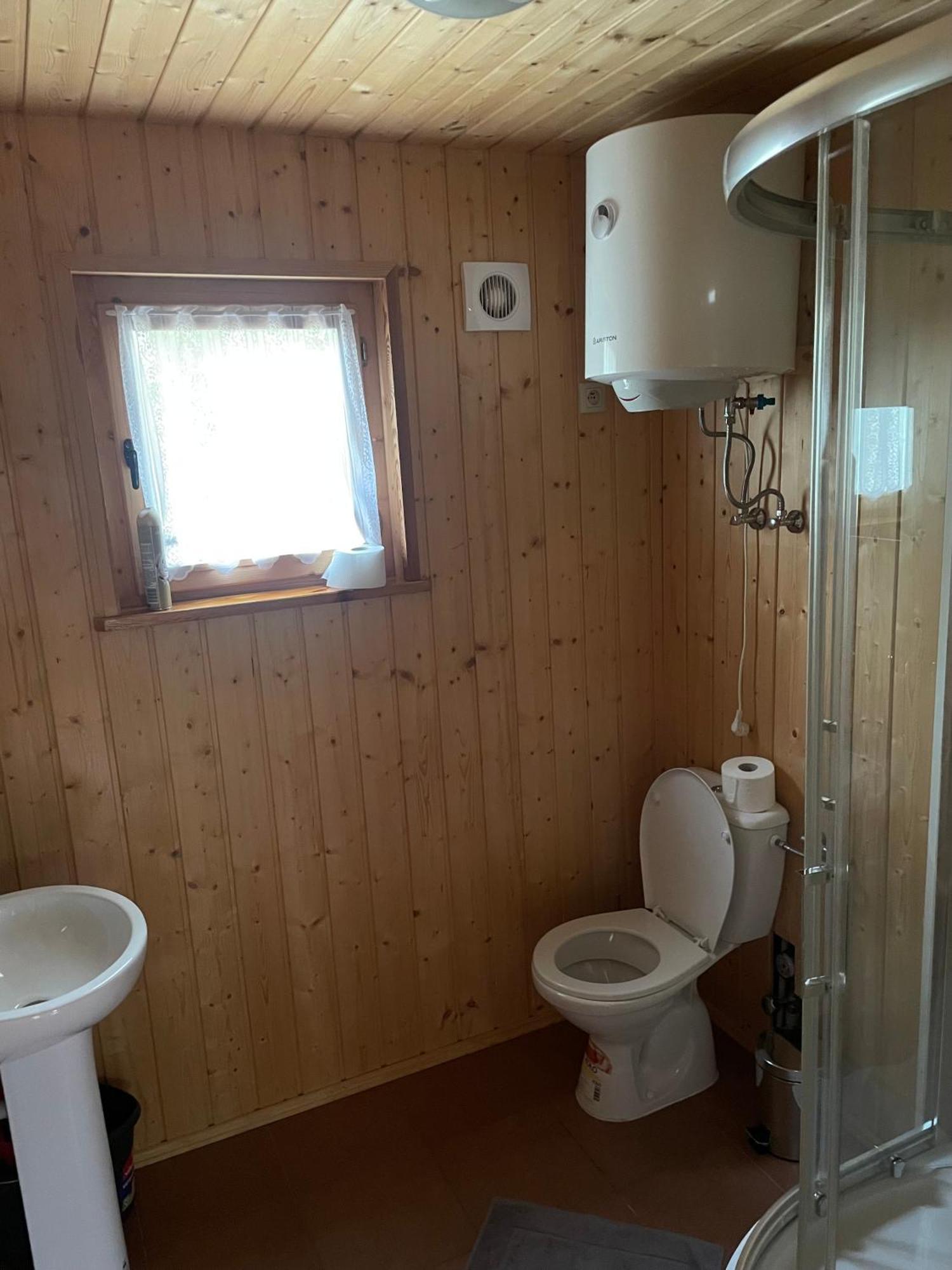 Letniskowe Nad Jeziorem Kazub * Cieciorka